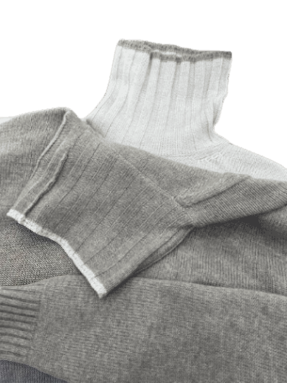 Свитер с воротом