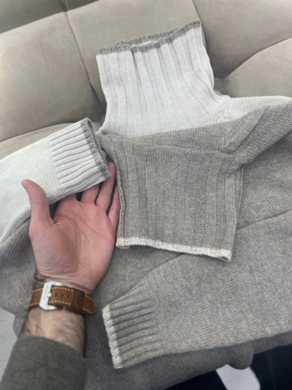 Свитер с воротом